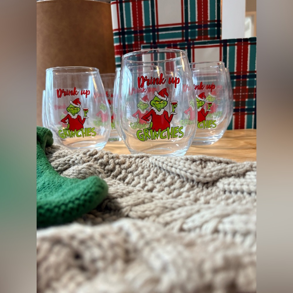Set of 6 | “Drink Up Grinches” Stemless Wine Glasses Holiday Hostess Gift - Picture 4 of 11